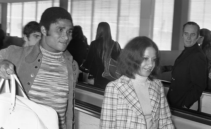 尤西比奥(Eusébio)生涯档案:1966世界杯金靴的“黑豹”传奇