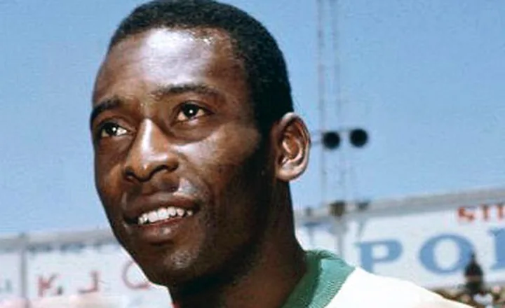 Pele: Raja Bola Sepak dengan Tiga Piala Dunia, Ikon Abadi Bola Sepak Brazil